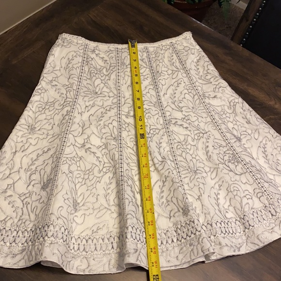 Peter Nygard Skirt - Picture 5 of 10